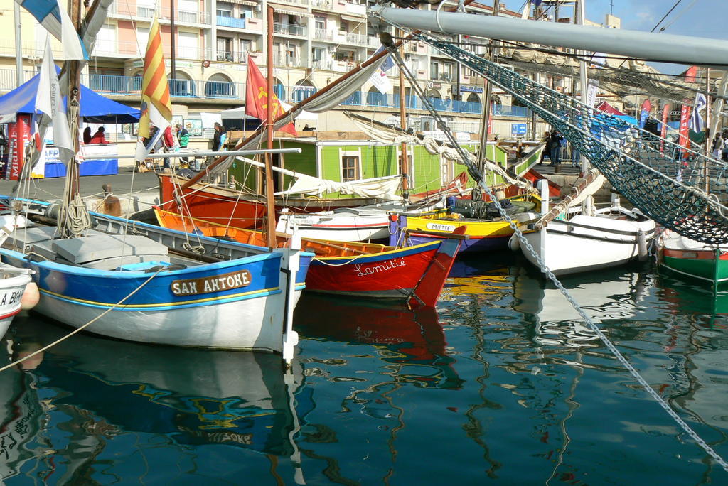 לינה וארוחת בוקר Sète L' Escale Tranquille מראה חיצוני תמונה